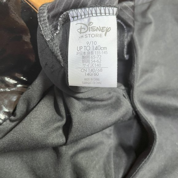 New- Darth Vader costume- Disney - kids age 9/10 - Picture 4 of 7